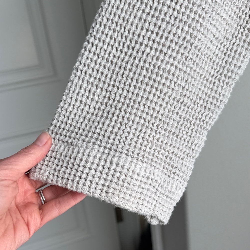 Coyuchi Textured Waffle Knit Garment in Light Gray - Picture 4 of 5